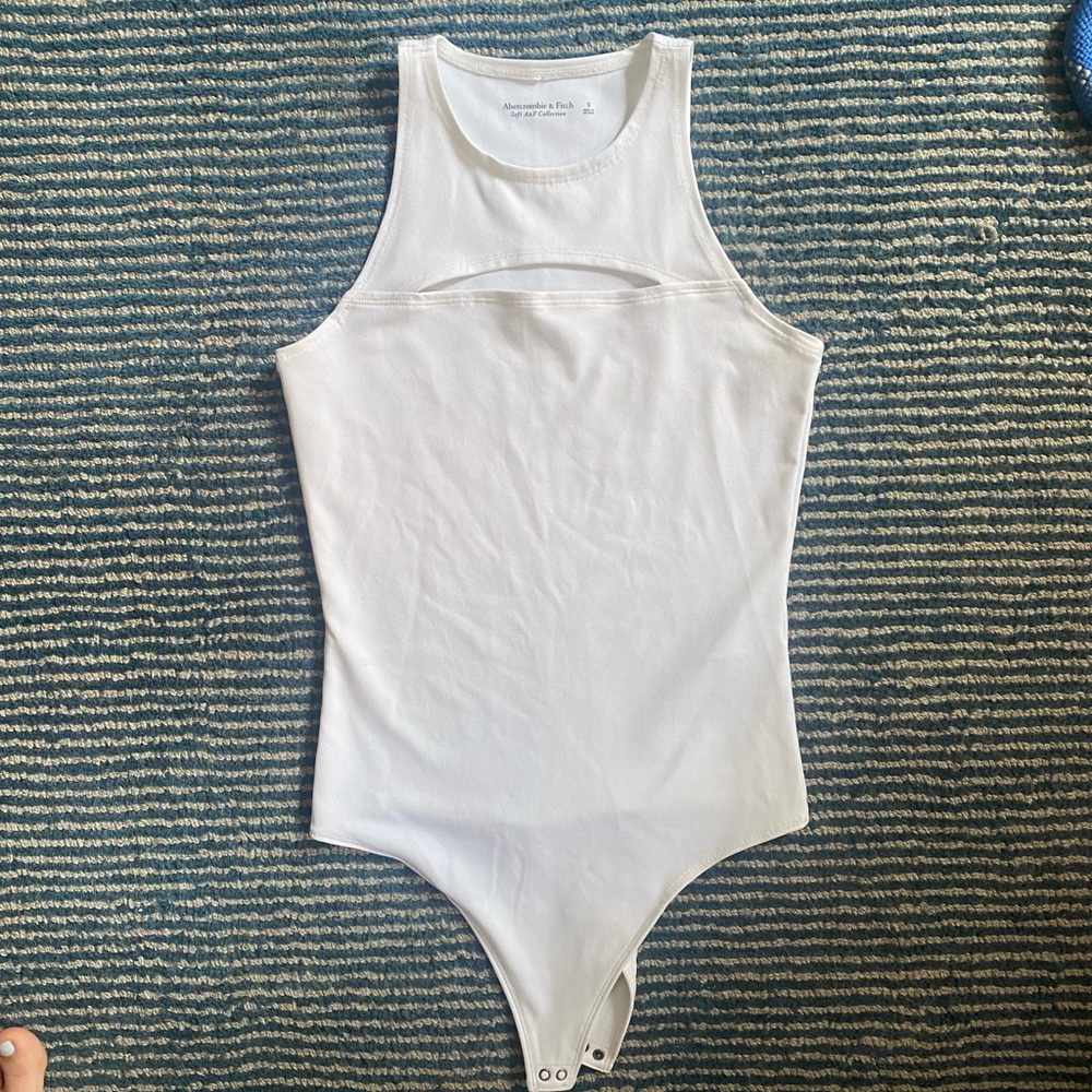 Abercrombie white cutout bodysuit Small